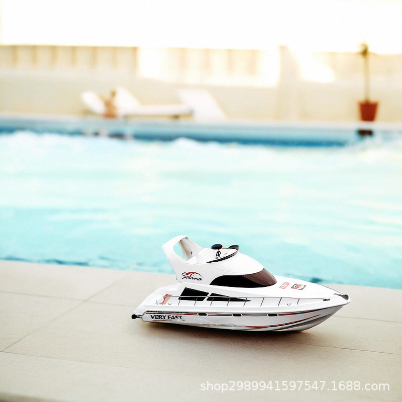 Remote Controlled Luxury Yacht - Model Kit Yacht review and price